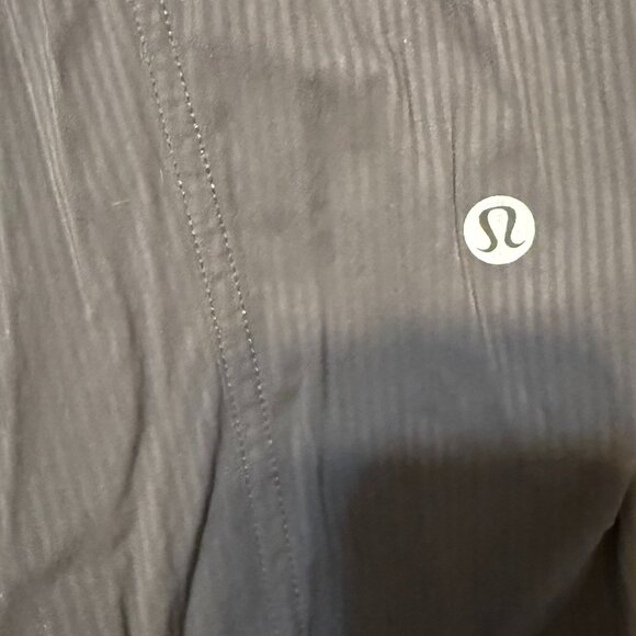 Lululemon Dance studio Cargo - Picture 2 of 2